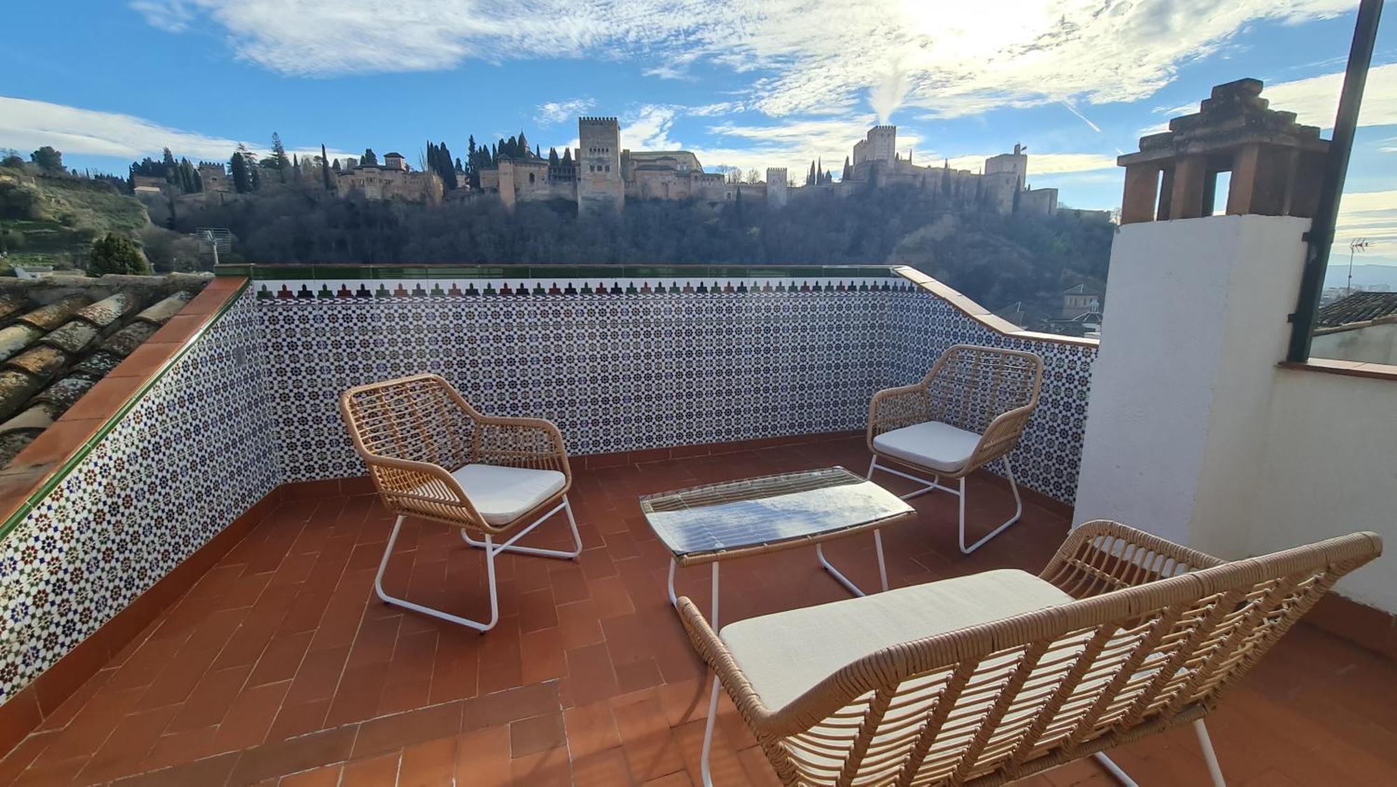 Zenit Mediterranean Suites By Florentia Homes Granada Esterno foto